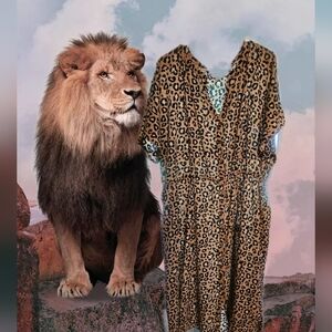 Leopard 🐆 Print Dress by Ava & Viv